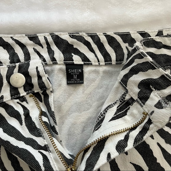SHEIN | Denim Zebra Mini Skirt - Picture 5 of 5